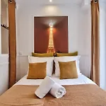 65-french Cancan St Denis Apartamento *